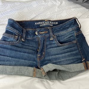 American Eagle Women’s Size 0 Jean Shorts